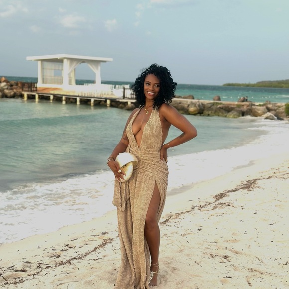 Elegant Tan Halter Maxi Dress - Picture 1 of 7